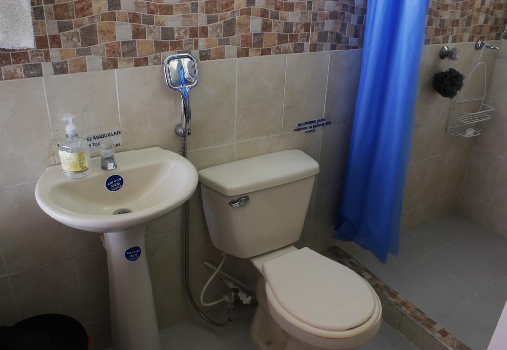 Hostal Tequendama Martha Santamaria Кали Экстерьер фото