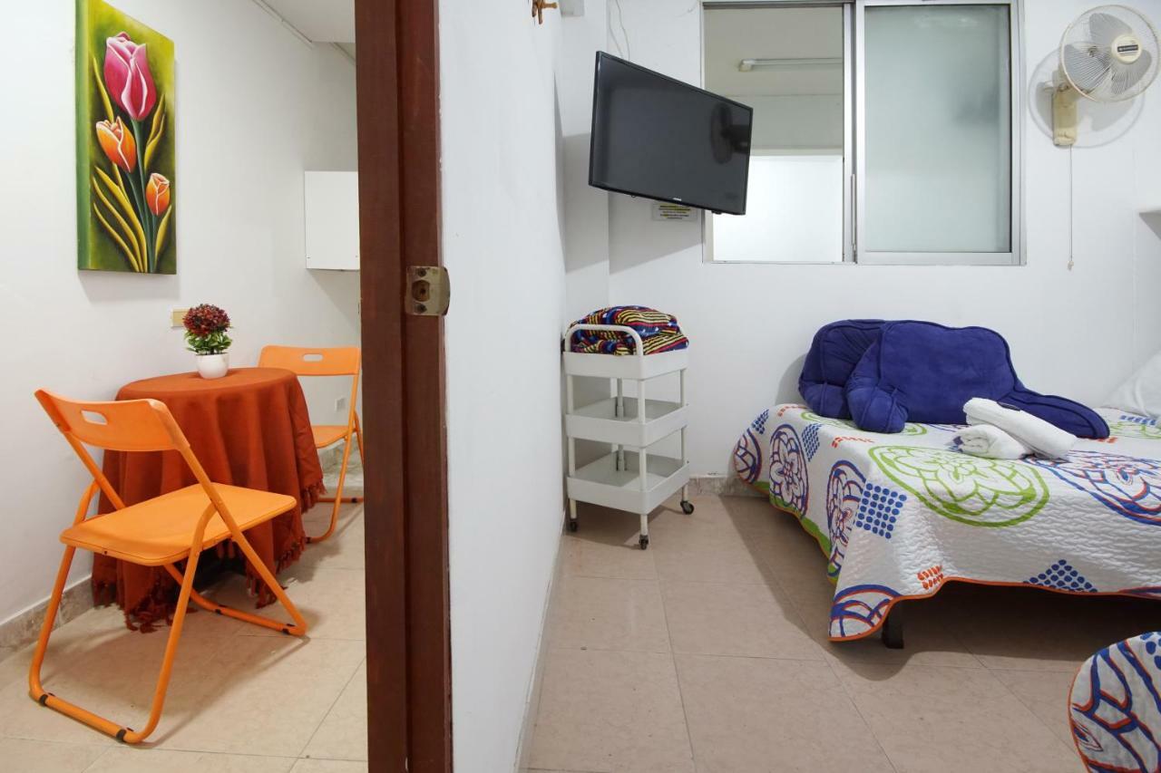 Hostal Tequendama Martha Santamaria Кали Экстерьер фото